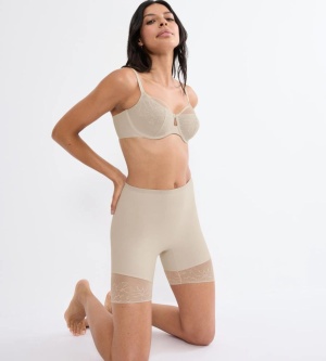 Pantalon cu efect modelator ușor, Triumph Comfort Contour Mid-Thigh Panty Bej - Img 4