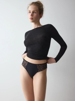 Chilot din dantelă cu talie normală, Triumph Pretty Modal Tai Negru - Img 4