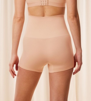 Chilot modelator cu acoperire mare, Triumph Soft Sculpt Bandeau Short - Img 2