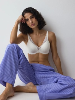 Sutien cu armătură și burete, Triumph Body Make-Up Illusion Lace WP Ecru - Img 4