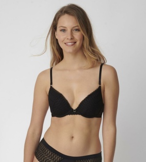 Sutien push-up, Triumph Aura Spotlight WHU