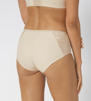 Triumph Amourette Charm Maxi 01 - Img 5