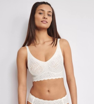Bustieră fără armătură, dantelat, Sloggi ZERO Feel Bliss Bralette Crem