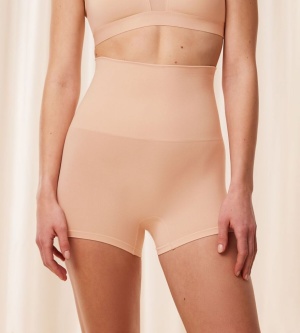 Chilot modelator cu acoperire mare, Triumph Soft Sculpt Bandeau Short - Img 3