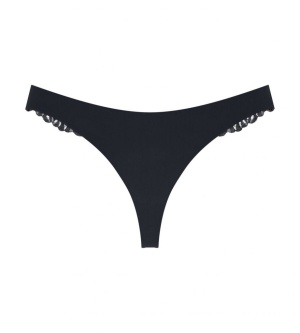 Chilot tanga din dantelă delicată, Triumph Pretty Micro String - Img 5