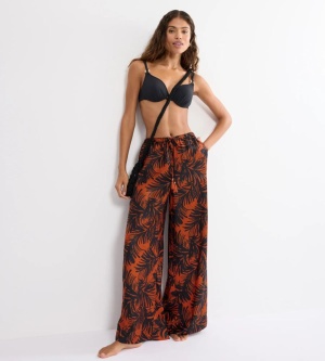 Pantaloni lungi evazați din satin, Triumph Summer Satin Trousers Maro - Img 4