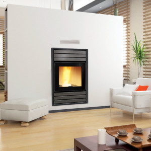 Termosemineu pe peleti Clam Primo 30, cu agent termic, incalzire pana la 290 mp, buncar 60 kg