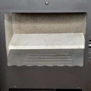 Pachet soba pe lemn Termax Armonia, 8.45 kW, randament 80.36%, 55 m², Maro, set accesorii, aspirator cenusa si suport lemne foc metalic Termax M - Img 8