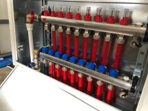Distribuitor inox cu debitmetre, pentru incalzirea in pardoseala, REHAU HKV-D AG 8 cai, 13801801001 - Img 4