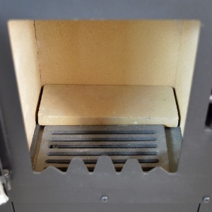 Pachet soba pe lemn Termax Corex, 6.11 kW, evacuare spate, randament 86.49%, 40 m², Rosu, set accesorii, aspirator cenusa si suport lemne foc metalic Termax M - Img 9