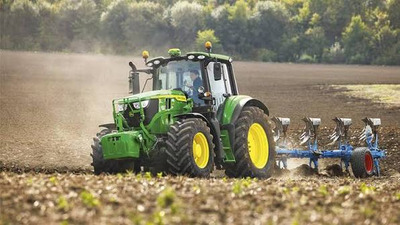 Tractoare John Deere 5/6/7/8/9 – Serii, PIN și Piese