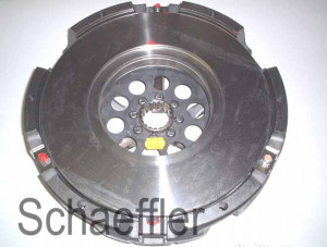 Placa de presiune ambreiaj potrivita RENAULT 145-14 RE, 145-14 TA, 145-14 TE, 145-14 TX, 145-54 TA, 145-54 TE, 145-54 TX, 145-54 TZ, 155-54 TA, 155-54 TE, 155-54 TX, 650 X, 650 Z (355mm)
