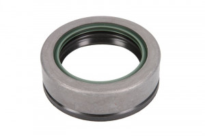 Simering axa spate potrivit ZF, JOHN DEERE 100, 110, 200, 210, 300, 310, 320, 400, 420, 510, 520, 600, 620, 650, 6010 SE, 6020 SE, 6100 SE, 6110 E, 6110 SE, 6120 SE, 6200 SE (46x65x21mm)