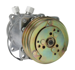 Compresor climatizare 12V potrivit CASE IH 1896, 2096, 4494, 4694, 580 K; LANDINI 9550; MASSEY FERGUSON 675, 690, 698, 698 T, 699, 6235, 6245, 6255, 6260; VOLVO 2.4 Diesel (R134a)