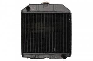 Radiator motor cu rama potrivit CASE-STEYR 40, 430, 50, 540, 540 A, 540 S, 545, 545 A, 548, 548 A, 60, 650, 658, 760, 760 A, 768, 768 A, 8045, 8045 A, 8055, 8055 A, 8055 AT, 8055 P