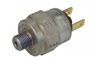 Senzor presiune ulei potrivit DEUTZ FAHR 4.61, 4.68, 4.71, 4.78, 6.08, 6.11, 6.21, 6.28, 6.31, 6.38, 6.61, 6.71, 6.81, 140, 145A, 6.05, 6.10, 6.30, 6.50, 7.10, 6.60 (2 pin)
