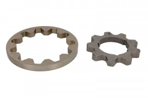 Pinion pompa ulei potrivit JOHN DEERE 1040, 1040F, 1040V, 1140, 1140A, 1140E, 1140F, 1140V, 1640, 1640F, 1840, 1840F, 2040, 2040F, 2040S, 2140, 2140DT, 2150 2WD, 2150 4WD, 2251