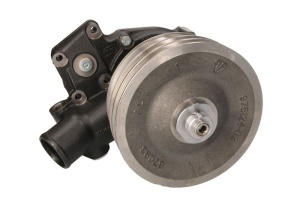 Pompa apa potrivita VALTRA T 132, T 132 DIRECT, T 132 VERSU, T 151E, T 152, T 152 DIRECT, T 152 VERSU, T 160, T 160C, T 162 DIRECT, T 162E, T 162E VERSU, T 170, T 170C, T 180 (cu rulment)