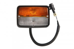 Lampa semnalizare fata Dreapta/Stanga potrivit JOHN DEERE 5020, 5080R, 5085M, 5090R, 5100R, 5115M, 5425, 5620, 5625, 5720, 5820, 6010, 6020, 6030, 6100, 6100RC, 6110, 6115M, 6120, 6130
