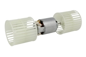 Ventilator motor potrivit MASSEY FERGUSON 3050, 3060, 3065, 3070, 3075, 3080, 3085, 3090, 3095, 3115, 3120, 3125, 3610, 3630, 3635, 3645, 3650, 3655, 3670, 3680, 3690, 6110 (cu fanii 12V)