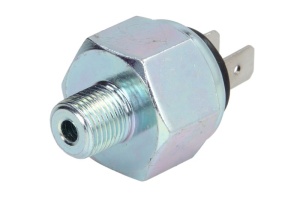 Comutator lumini frana potrivit JOHN DEERE 100, 110, 115, 135, 1020, 1030, 1030 OU, 1030CU, 1030VU, 1040, 1040F, 1040V, 1120, 1130, 1140, 1350, 1550, 1630, 1630OU, 1630VU, 1640, 1640F