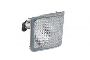 Lampa lucru potrivit JOHN DEERE 6010, 6100, 6110, 6200, 6200 L, 6205, 6210, 6300, 6300 L, 6310, 6400, 6400 L, 6410, 6500, 6500 L, 6505, 6506, 6510 (886-PGJ13, 12V, cu bec, partea dreapta)