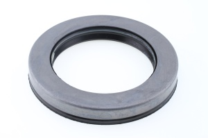 Simering arbore cotit potrivit JOHN DEERE 6095 B, 6100, 6100 D, 6105D, 6105E, 6105EH, 6110 B, 6110 D, 6115 D, 6120E, 6120EH, 6125 D, 6130 D, 6135 B, 6135E, 6140 D (67x95, 22/95, 2x13) - Img 2