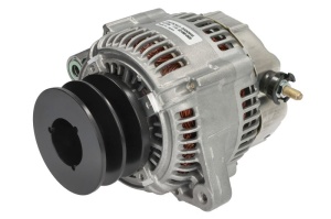 Alternator potrivit FENDT 206 F FARMER, 206 FA FARMER, 206 S FARMER, 206 V FARMER, 206 VA FARMER, 207 F FARMER, 207 FA FARMER, 207 S FARMER, 207 V FARMER (14V, 120A, nou)