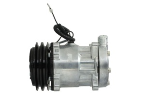 Compresor climatizare potrivit CASE IH 9210, 9230, 9240, 9250, 9260, 9270; DEUTZ FAHR 4.61, 4.71, 6.11, 6.21, 6.31, 6.61, 110, 120, 140, 145, 160, 85 2WD, 85 4WD, 90 2WD (R134a)