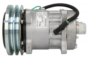 Compresor aer conditionat 24V potrivit CASE IH 1150G, 521D, 621 B, 621 D, 721 B, 721 C, 821 C, 921 B, 921 C, 921 E; NEW HOLLAND TJ 275, TJ 280, 110, 110TC, 130, 270B (R134a)