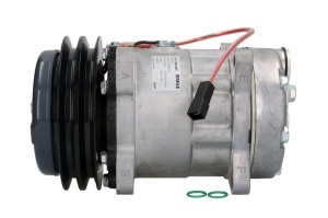 Compresor climatizare 12V potrivit CASE IH 436, 446, 525; DEUTZ FAHR 1130 TTV, 1145 TTV, 1160 TTV, 410 TTV, 420 TTV, 430 TTV, 610 TTV, 620 TTV, 630 TTV, 29.6, 29.6 LP, 35.7 (R134a)