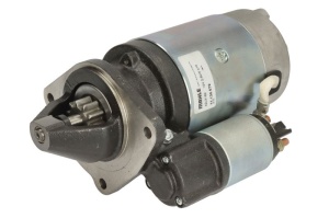 Demaror potrivit AVELING-BARFORD DC, GC4, GD4, GN, PM 20, PR15, PTR, TD, TR, VP, VS, VSA, VXC011; BARBER GREENE 141, 131, 140, 30; BUHRER 20; CASE IH 1394, 1494 (12V, 2, 8kW, nou)