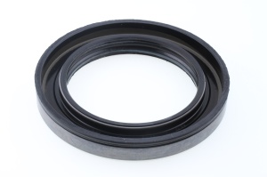Simering arbore cotit potrivit JOHN DEERE 6095 B, 6100, 6100 D, 6105D, 6105E, 6105EH, 6110 B, 6110 D, 6115 D, 6120E, 6120EH, 6125 D, 6130 D, 6135 B, 6135E, 6140 D (67x95, 22/95, 2x13) - Img 3