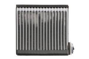 Evaporator de aer conditionat potrivit Kubota M 108 S, M 4900, M 5700 SDC, M 5700 SDN, M 6800 HDC, M 8200, M 95 S