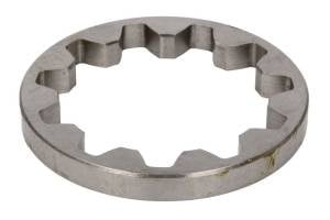 Pinion pompa ulei compatibil: JOHN DEERE 100, 110, 200, 210, 300, 310, 320, 330, 430, 400, 415, 420, 500, 510, 520, 5080R, 5080RN, 5090R, 5090RN, 5100R, 5100RN, 5620, 5720, 5820, 600, 615R, 620, 620R, 630