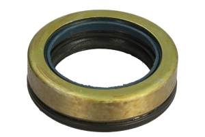 Simering puntea spate (37x53x15mm) compatibil: CASE IH 395, 485, 495, 585, 595, 685, 743, 745, 745 S, 785, 795, 844, 844 S, 845, 856, 885, 895, 985, 995; FORD 7610, 7710, 7910, 8210; JOHN DEERE 1550, 1750