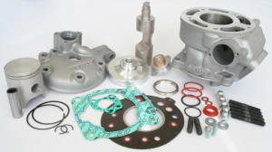 Kit cilindru (with piston) compatibil: DERBI GPR; YAMAHA DT, TDR, TZR 125 1988-2008