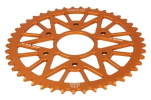 Pinion spate aluminium, tip lanț: 520, număr dinți: 45 (orange colour)