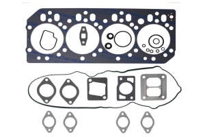 Garnitura chiulasa compatibil: JOHN DEERE 4045D; 4045H; 4045T, BOBCAT 975; CLAAS 546, 556, 566, 456 RA, 456 RC, 456 RX; DITCH WITCH 100; JOHN DEERE 344G, 3200, 3215, 3220, 3300 A, 3300 X, 3310 A