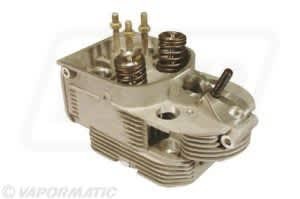 Cylinder head compatibil: DEUTZ FAHR 10006, 12006, 13006, 2506, 2807, 3006, 3607, 4006, 4007, 4506, 4507, 4807, 5006, 5206, 5207, 5506, 6006, 6206, 6207, 6507, 6806, 6807, 7006, 7007, 7206, 7207