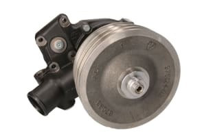 Pompa de apa (with pulley) compatibil: VALTRA T 132, T 132 DIRECT, T 132 VERSU, T 152, T 152 DIRECT, T 152 VERSU, T 160, T 160C, T 162 DIRECT, T 162E, T 162E VERSU, T 170, T 170C, T 180, T 190