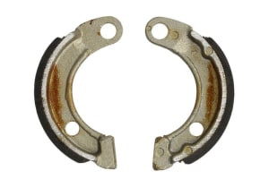 Saboți frână spate 80x18mm cu arcuri compatibil: HONDA NB, NC, ND, NE, NP, NX, OR, QR, SA, XR, Z, ZB; PEUGEOT ST, STL; SUZUKI DR-Z; YAMAHA TT-R 50/70 1979-2020
