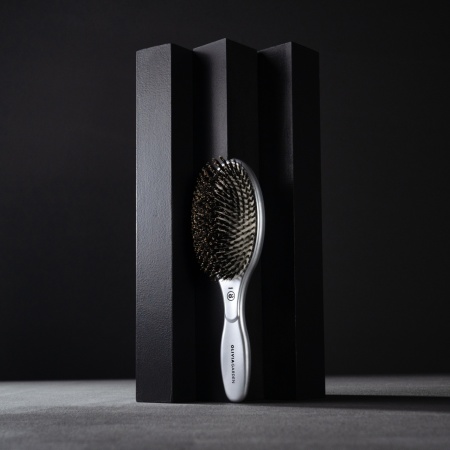 Perie profesională Olivia Garden Expert Care Oval Silver, cu peri naturali de mistreț, pentru strălucire și îngrijire delicată - Img 2