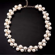 Colier fashion cu cristale si perle