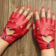 Manusi chic, cu perforatii si decupaj inima, half-fingers, piele ecologica, rosii - Img 2
