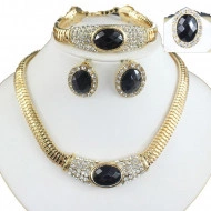 Set elegant (colier, cercei, bratara si inel), cu piatra fatetata si cristale