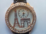 Ceas de dama cu Turnul Eiffel - disponibil in 4 culori