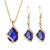 Set elegant (colier si cercei), cu piatra fatetata si cristale, model 5