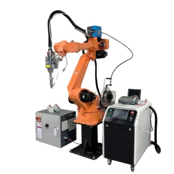 ROBOT PENTRU SUDARE CU 6 AXE SI TEHNOLOGIE LASER CU FIBRA DE INALTA PRECIZIE