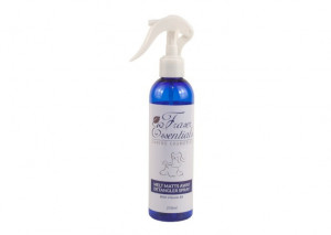 SPREJ ZA RAŠČEŠLJAVANJE UĆEBANE DLAKE FRASER ESSENTIALS MELT MATTS AWAY 250 ML